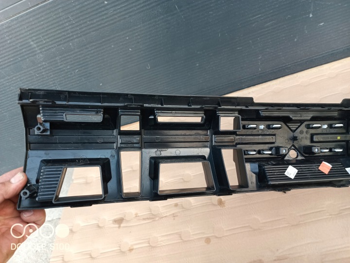 DACIA DUSTER III 3 24- GRILLE CALANDRE PARE-CHOCS SUR CAMÉRA