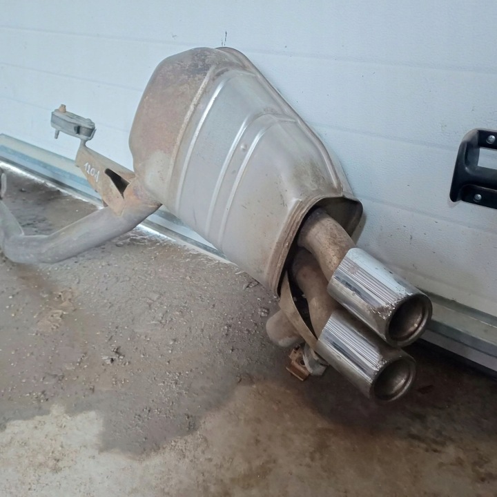 2012 BMW 5 F10 F11 SILENCIEUX ÉCHAPPEMENT 8510381
