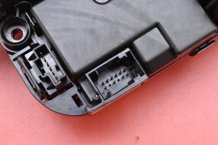 COMMUTATEUR COMPOSITE ARAIGNÉE 696527001 BMW E87 5D HAYON 04-07
