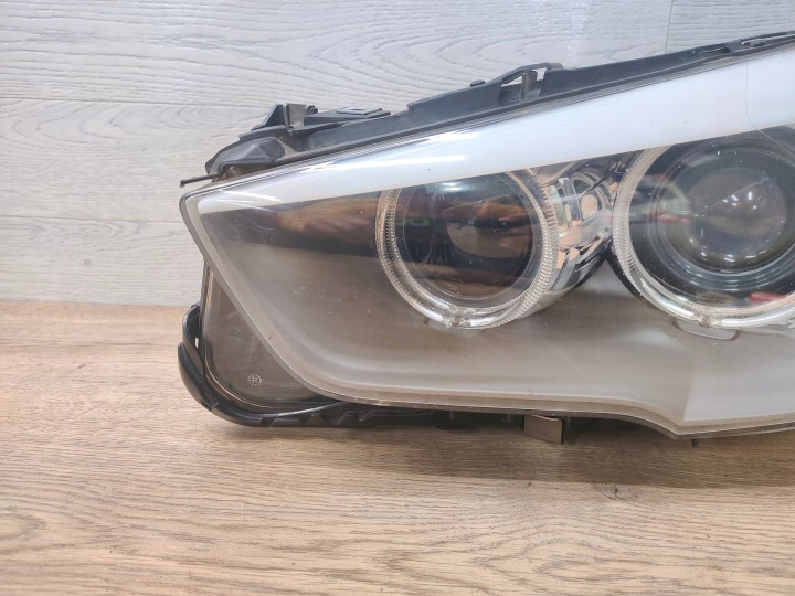 BMW 5 GT F07 2010 AVANT CÔTÉ GAUCHE PHARES AVANT