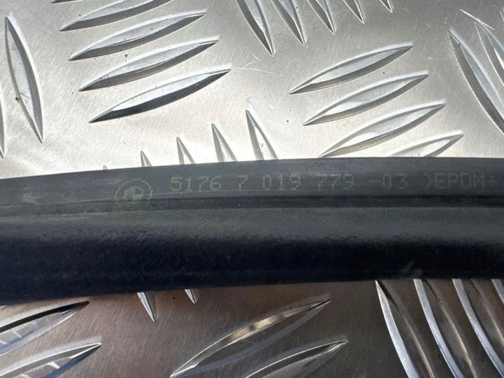 BMW 5 F10 F11 JOINT D'ÉTANCHÉITÉ CAPOTS COUVERCLES MOTEUR 7019779