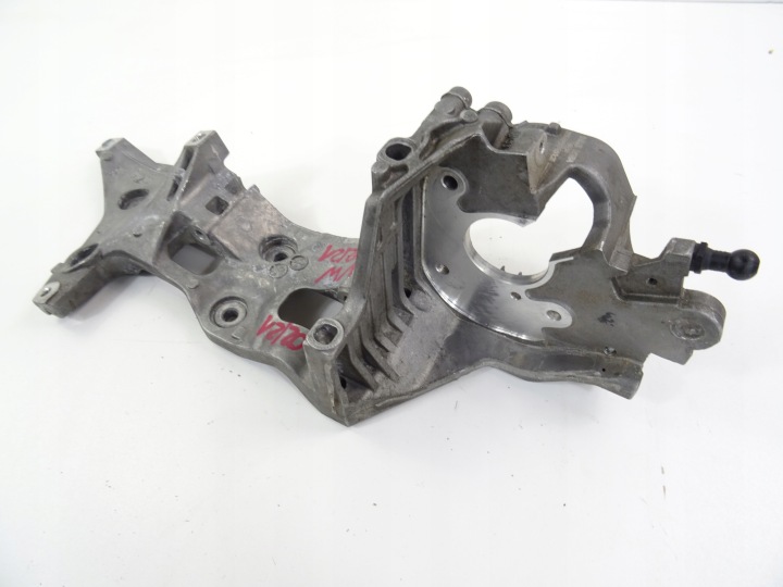 VW POIGNÉE SUPPORT ALTERNATEUR 04L903143 D E