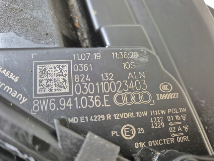 DROIT MATRIX AUDI A5 S5 RS5 8W6941036E 2018R IDÉAL
