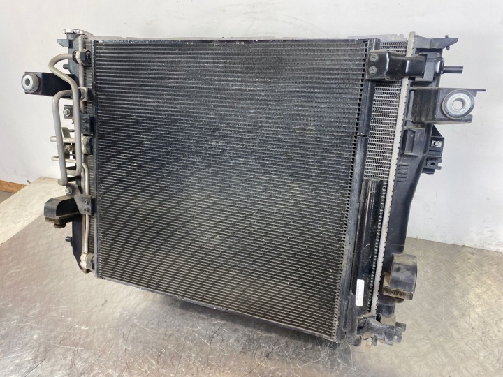 2018 DODGE VAN RAM ENSEMBLE RADIATEURS 3341770113K