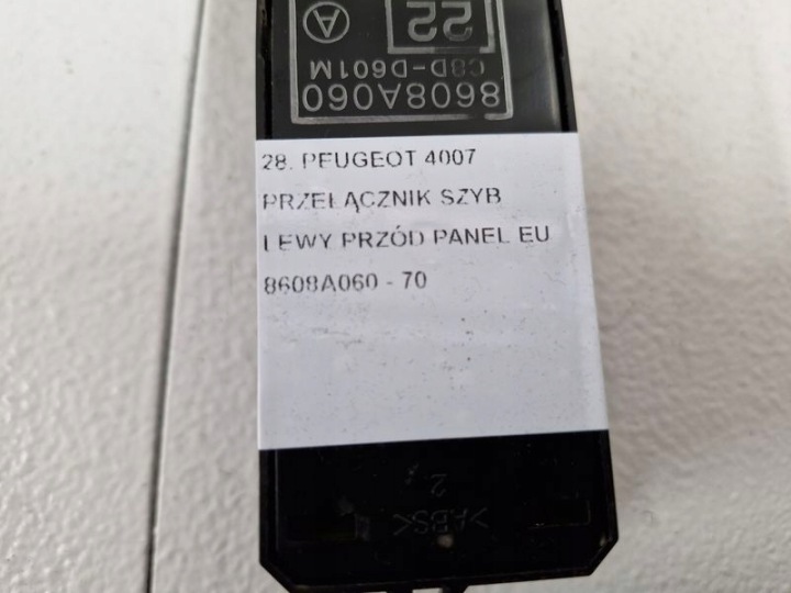 PEUGEOT 4007 COMMUTATEUR PANNEAU BOUTONS VITRE GAUCHE AVANT EUROPE 8608A060