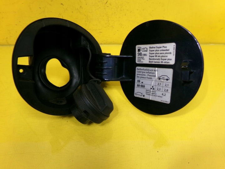 CLAPET GOULOTTE DE REMPLISSAGE CARBURANTS VOLKSWAGEN GOLF V CODE LAK: LC5F 1K0010462J NR55