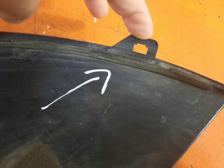 TOYOTA RAV4 LIFT SPOILER DOUBLURE PARE-CHOCS ARRIÈRE