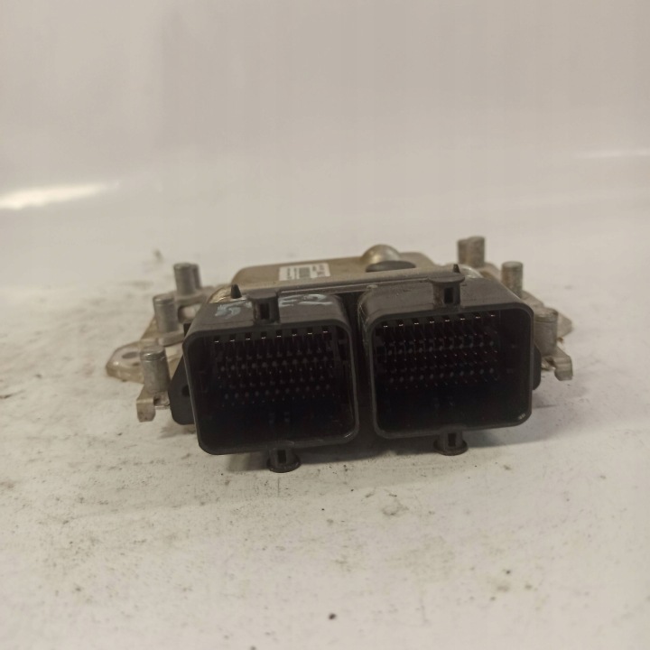 SUZUKI VITARA 1,6B CONTRÔLEUR MOTEUR 0261S08263