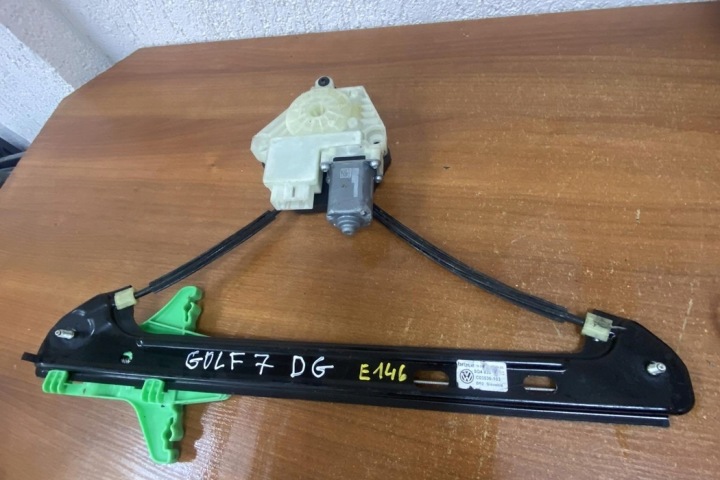 ÉLÉVATEUR VITRES PORTES ARRIÈRE AVEC MOTEUR VW GOLF VII (5G1, BQ1, BE1, BE2)