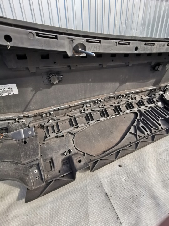 MERCEDES W213 15-19R PARE-CHOCS ARRIÈRE ARRIÈRE BERLINE 6X PDC AMG LAK992
