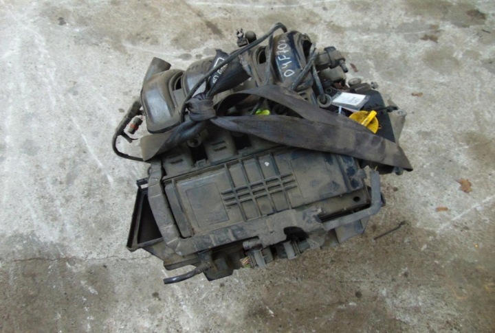 RENAULT TWINGO I 1.2 16V MOTEUR COMPLET D4F702