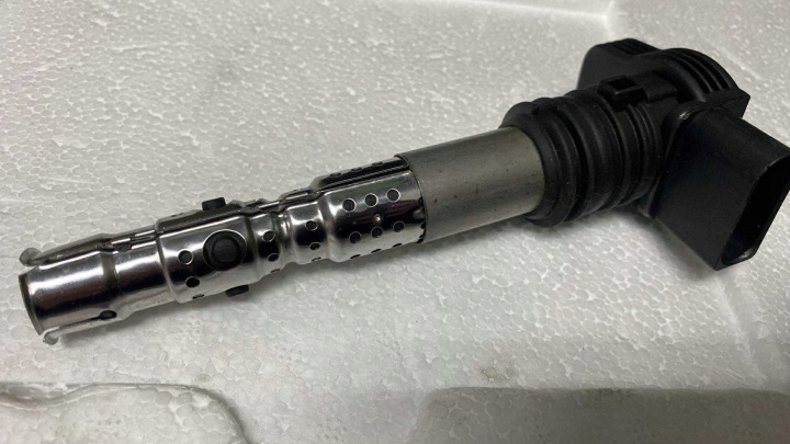 BOBINE ALLUMAGE 2.0 20V AUDI A4 B6 B7 A6 C5 PASSAT B5 06B905115R NEUF