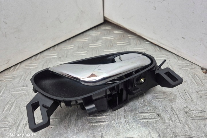 POIGNÉE INTÉRIEURE NISSAN OE 80670-4EA0A