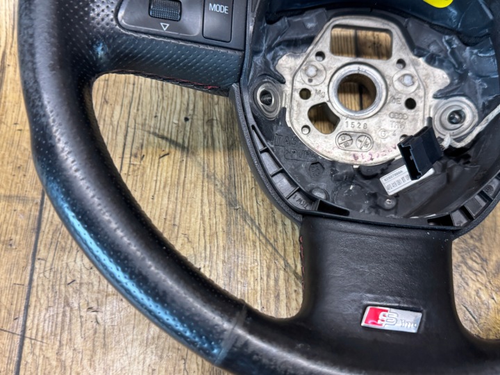 VOLANT À TROIS BRAS S-LINE AUDI A4 B6 B7 AUDI 4F0419091BT MULTIFONCTION