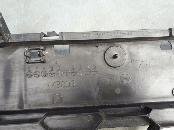 MAZDA 2 MAZDA2 2007-2010 07-10 GRILLE CENTRALE