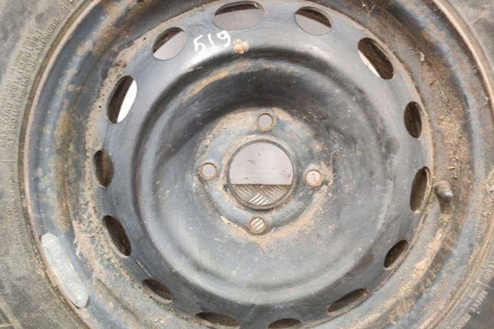 FIXATION SUPÉRIEUR AMORTISSEUR AVANT DROITE CÔTÉS CITROËN