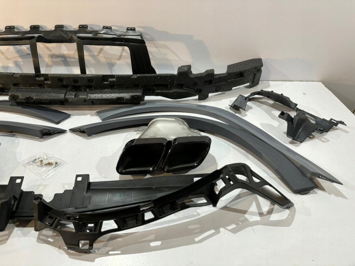 MERCEDES GLE W167 CARROSSERIE KIT 63 AMG 14631
