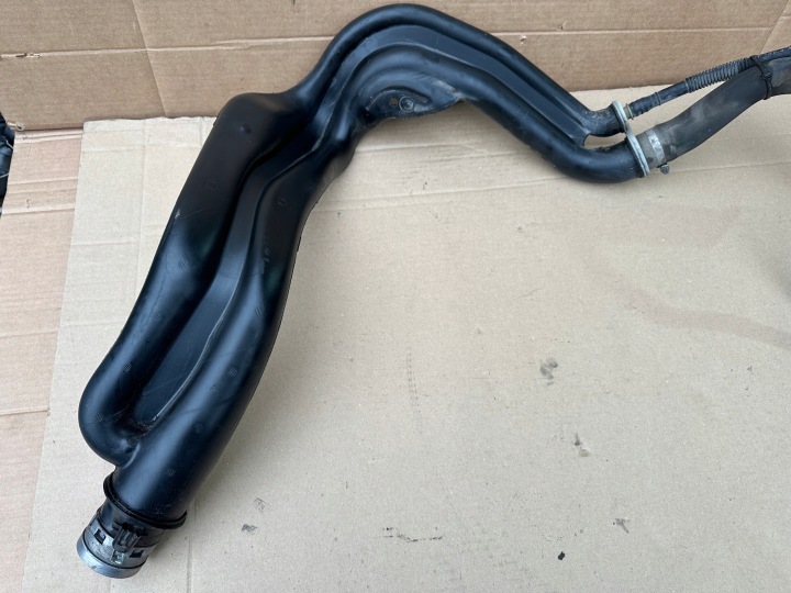 OPEL MERIVA B 1.4 TURBO TUYAU GOULOTTE DE REMPLISSAGE DE CARBURANT 13269551