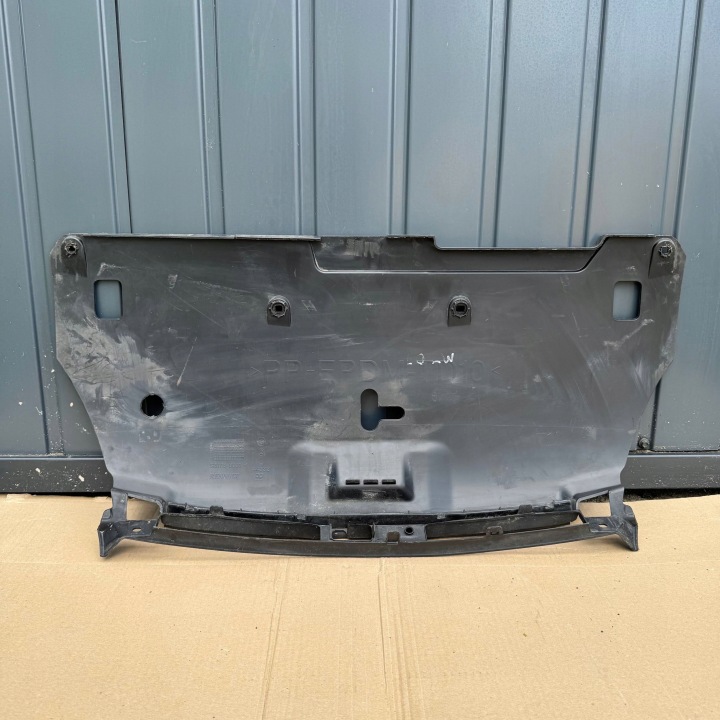 FIXATION POIGNÉE SUPÉRIEURE PIÈCE PANNEAU AVANT RENAULT LAGUNA 3 620780001R