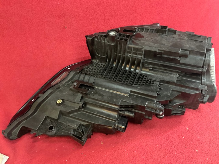 PHARE AVANT GAUCHE AUDI Q8 4M8 LIFT LASER 4M8941085 ORIGINAL COMPLÈTE