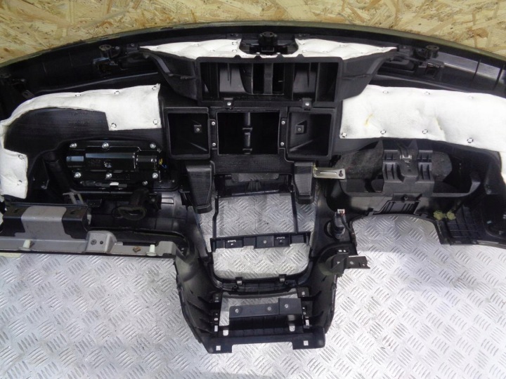 TABLEAU DE BORD COCKPIT CONSOLE KIA CEED I 1 06- EUROPE 847211H000