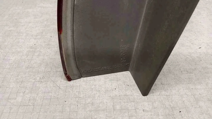 PHARE GAUCHE ARRIÈRE HYUNDAI SONATA V (NF) 924013K0 2.36L GASOLINE 119KW 2005