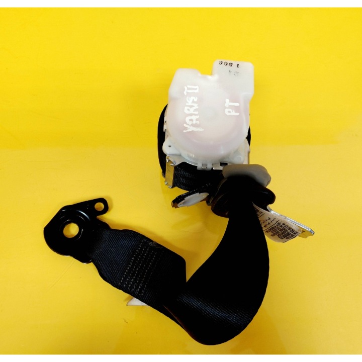 CEINTURE DE SÉCURITÉ DROIT ARRIÈRE TOYTA YARIS 7M7450 NR1348