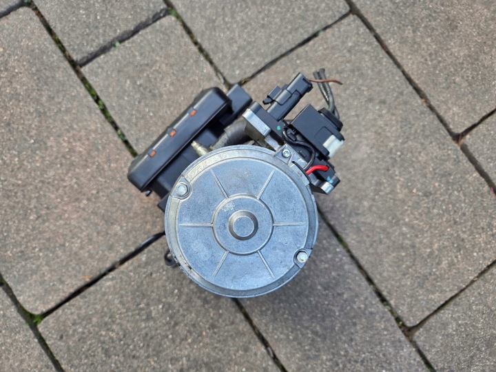 CITROEN C5 III X7 POMPE SUSPENSIONS 9400060 2016R