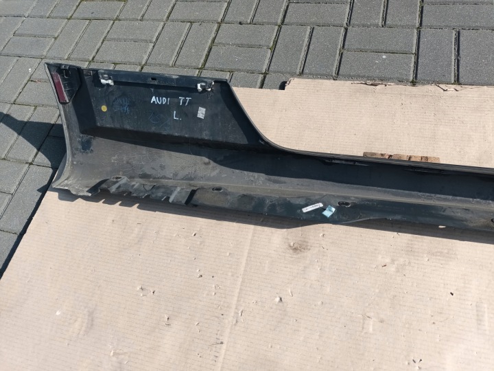MOULURE SEUIL GAUCHE AUDI TT S-LINE 8S0 SEUIL GAUCHE TTS