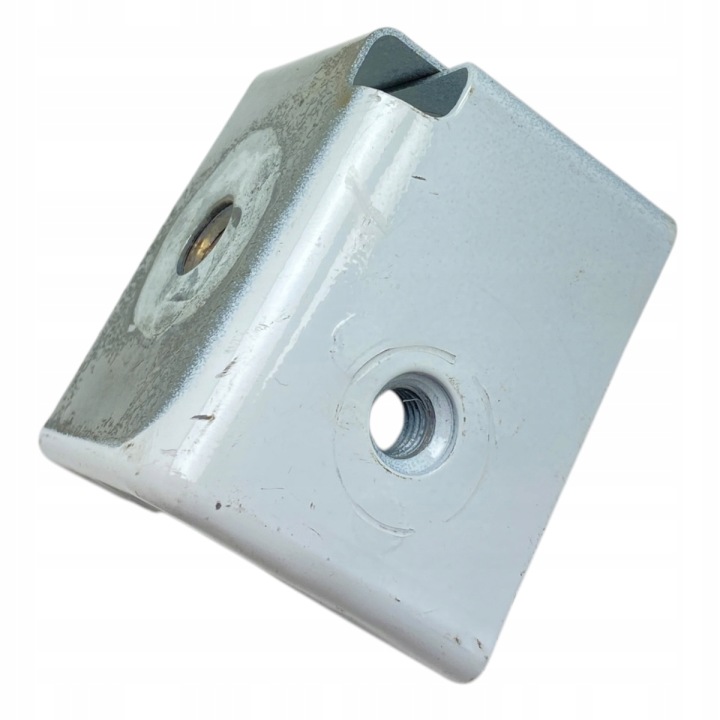 SUPPORT FIXATION GARDE-BOUE GAUCHE RENAULT MASTER III LIFT 625250003R