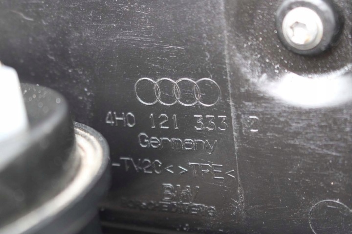 AUDI A8 4H LIFT PANNEAU AVANT AVANT 4.0 TFSI RENFORCEMENT POUTRE RADIATEURS ÉVENT