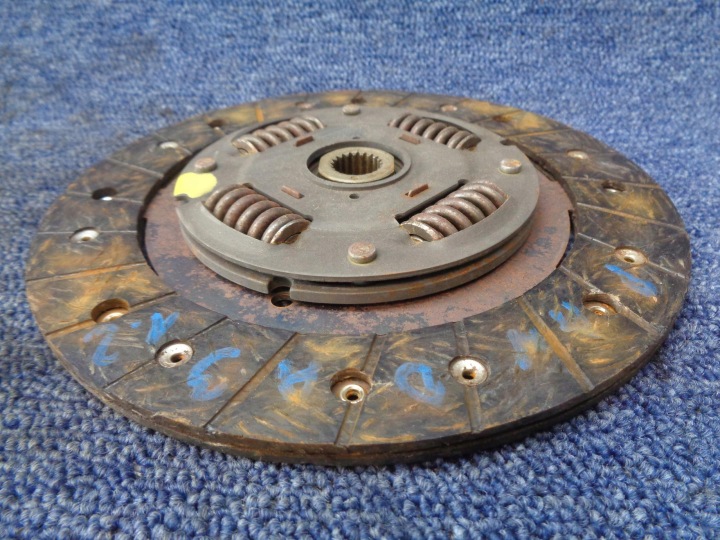 DISQUE COLLIER EMBRAYAGE 55208156 55215652 FIAT PANDA 3 III 1.2 8V 2012-