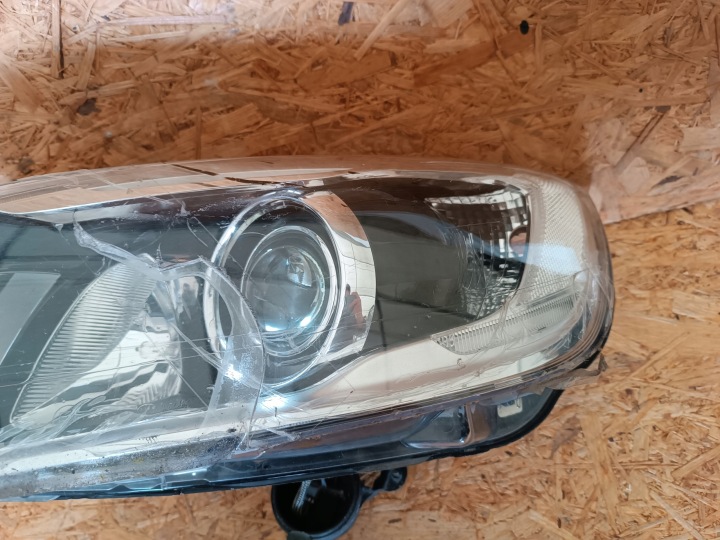 PHARE GAUCHE AVANT EUROPE 31420253 VOLVO S60 V60 LIFT XÉNON