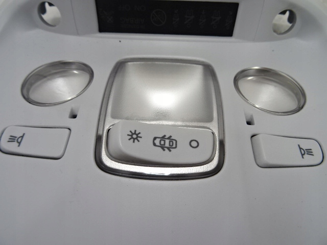 PEUGEOT EXPERT III AMPOULE PLAFONNIERS ÉCLAIRAGE CABINES 9677821577