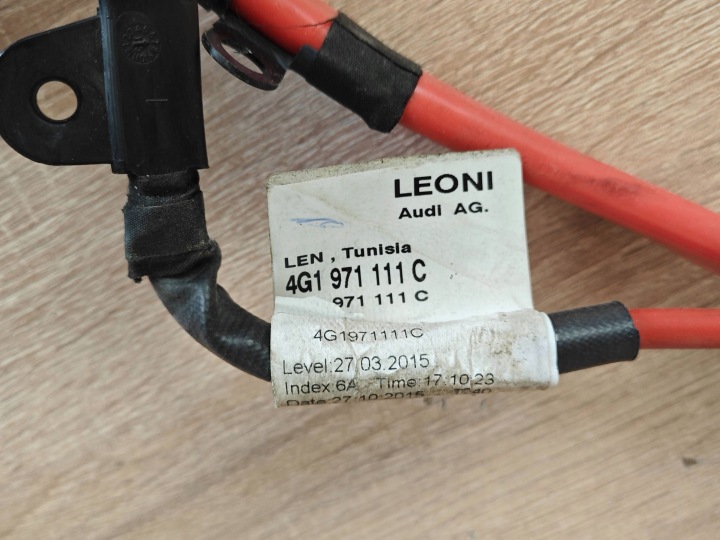 ORIGINALE FAISCEAU DE CÂBLES CONDUITES DE DÉRIVATION PLUSOWE BATTERIE AUDI A6 C7 4G0971225G 64KM