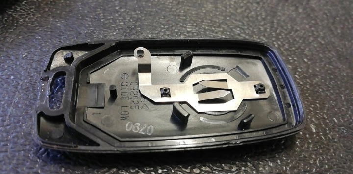MAZDA 323 BJ 98-03 CLÉ TÉLÉCOMMANDE CHÂSSIS INSERT ORIGINE