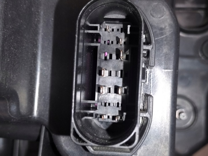 PHARE AVANT PROJECTEUR GAUCHE SKODA KAROQ LIFT 21- COMPLET LED