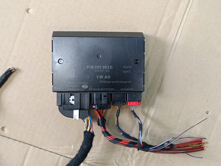 AUDI A6 C9 AVANT 2.0 TDI 150KW 4X4 2026 R CROCHET ATTELAGE MODULE 4P0800495D