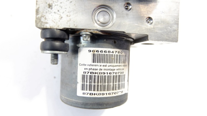 PEUGEOT 3008 I POMPE ABS 9666684780