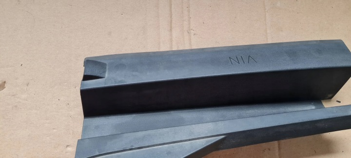 Q7 4M II REVÊTEMENT PROTECTION GARDE-BOUE DROITE AVANT 4M0805700A
