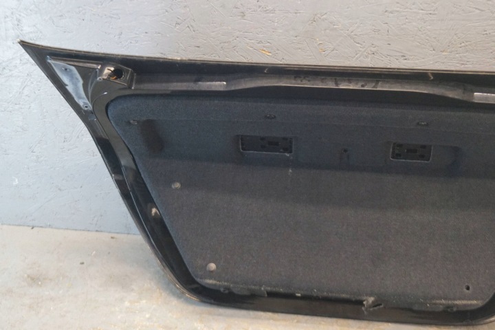 COUVERCLES DE COFFRE COUVERCLES DE COFFRE ARRIÈRE MERCEDES CLK W209 (K1020)