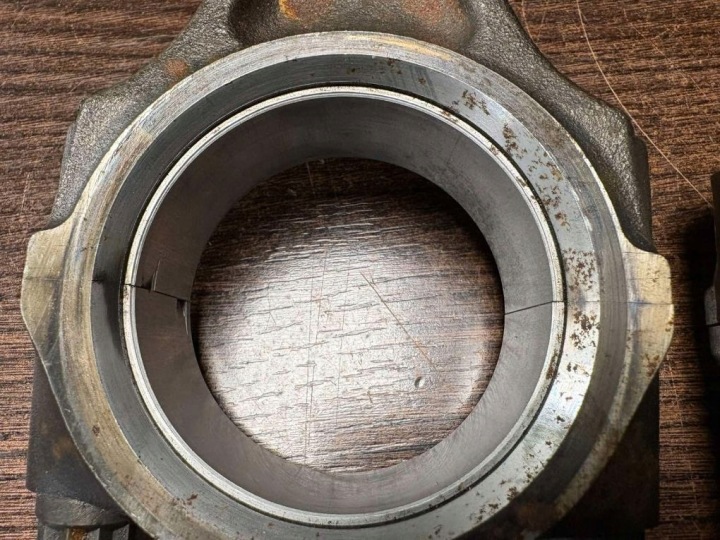 PISTON RENAULT MASTER II 770105911