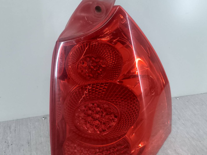 PHARE ARRIÈRE DROITE PEUGEOT 307 SW 557684A UNIVERSEL