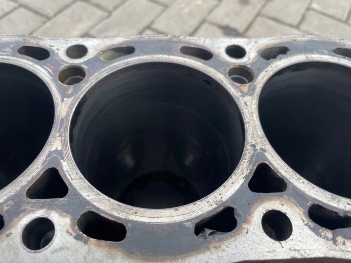 BLOC MOTEUR 2.0 D 136 KM VOLVO V50 C30 S40 D4204T
