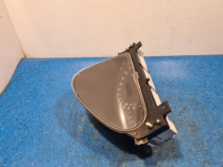 MERCEDES-BENZ W168 COMPTEUR A1685408711