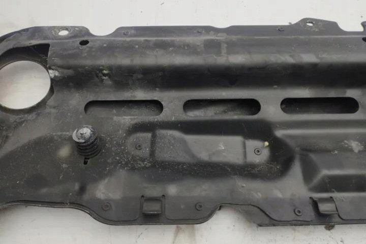 AUTRE PIÈCES WYKONCZENIA BMW 5 TOURING (E61) 7033741 2.5L DIESEL 130KW 2004