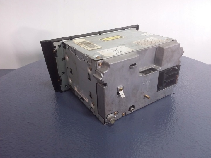 AUDI A4 B5 RADIO D'USINE SYMPHONY CD 8D0035195