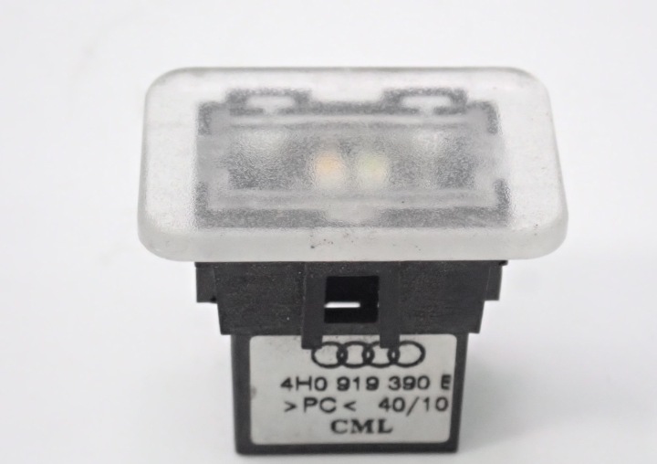 AMPOULE PLACAGE PORTES AUDI A8 D4 4H 4H0919390B