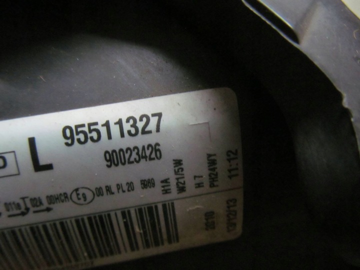 OPEL CORSA D LIFT 11-14 PROJECTEUR PHARE GAUCHE AVANT AVANT GAUCHE C503