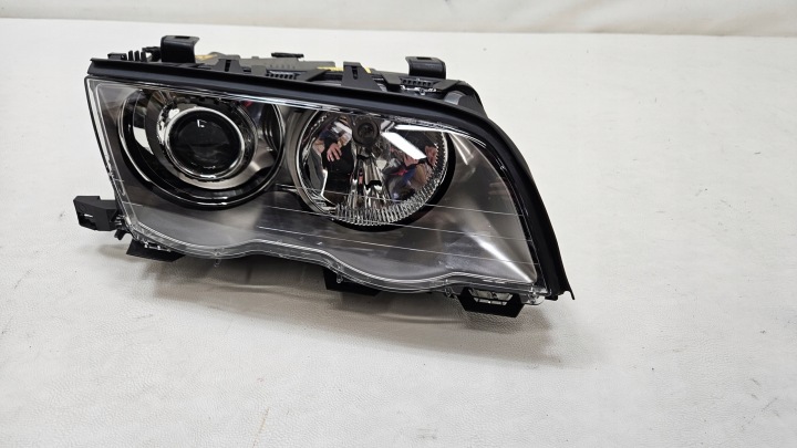PHARE AVANT GAUCHE DROITE BMW 3 E46 AVANT RESTYLAGE XÉNON 8377262 8377261